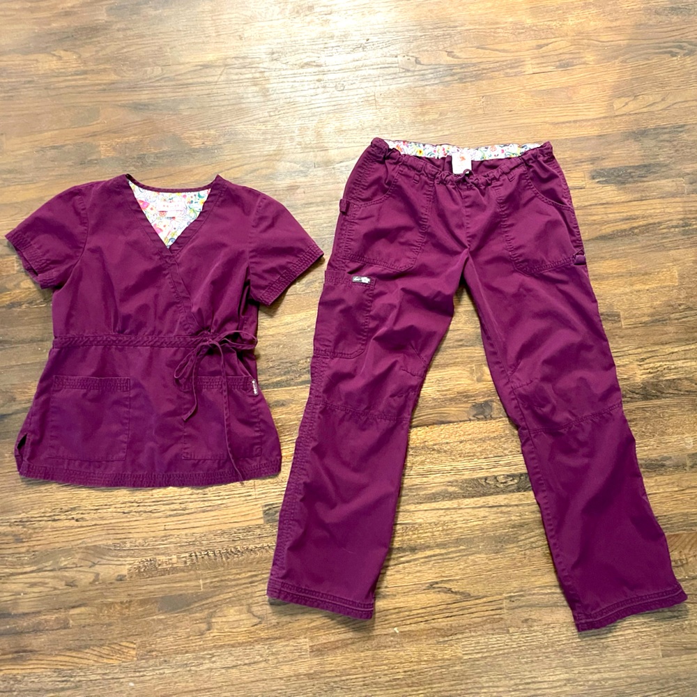 Koi scrub set